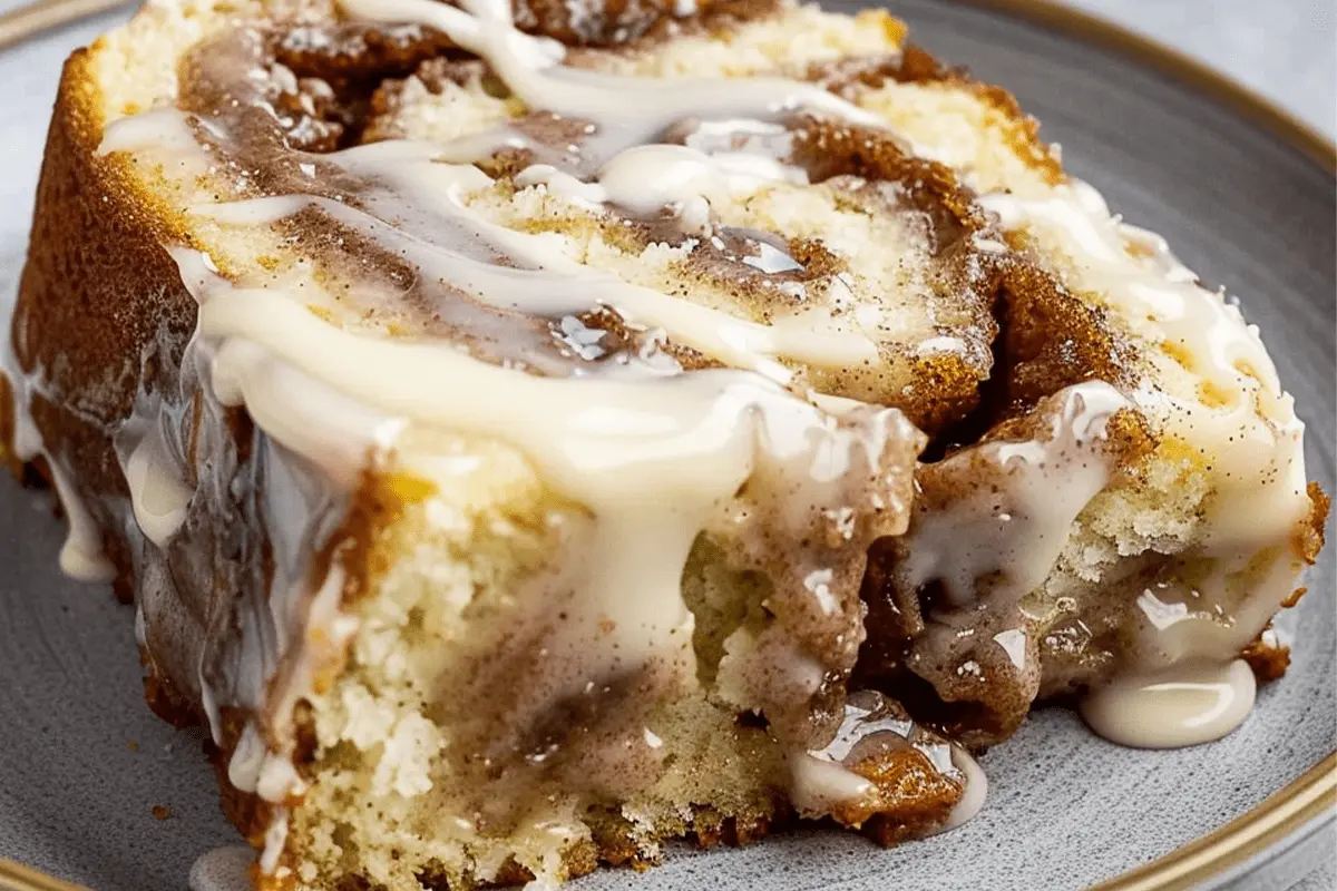 Cinnamon Roll Cake