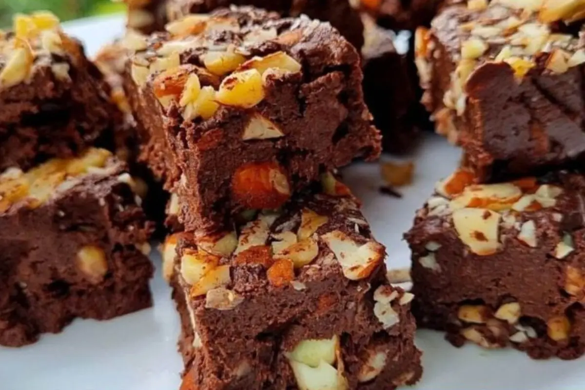  Chocolate-Banana Brownies with Nuts